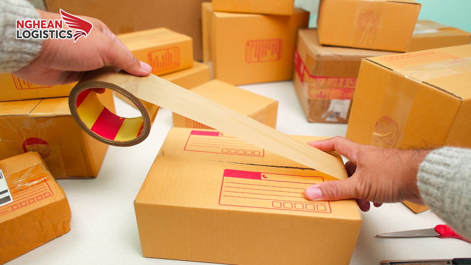 Dịch Vụ Chuyển Phát Nhanh Từ Hồng Kông Về Việt Nam | Nghệ An Logistics