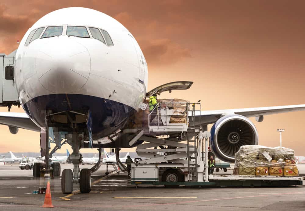 So Sánh Các Hãng Logistics Lớn: DHL, FedEx, UPS, SF Express – Đâu Là Sự Lựa Chọn Tốt Nhất?