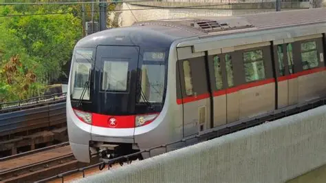 MTR – Hệ Thống Tàu Điện Ngầm Hoạt Động Chính Xác Đến Từng Phút