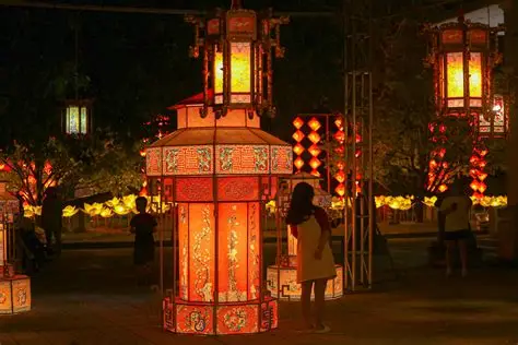 Nghi lễ rước đèn lồng trong Tết Trung Thu tại Tai Hang