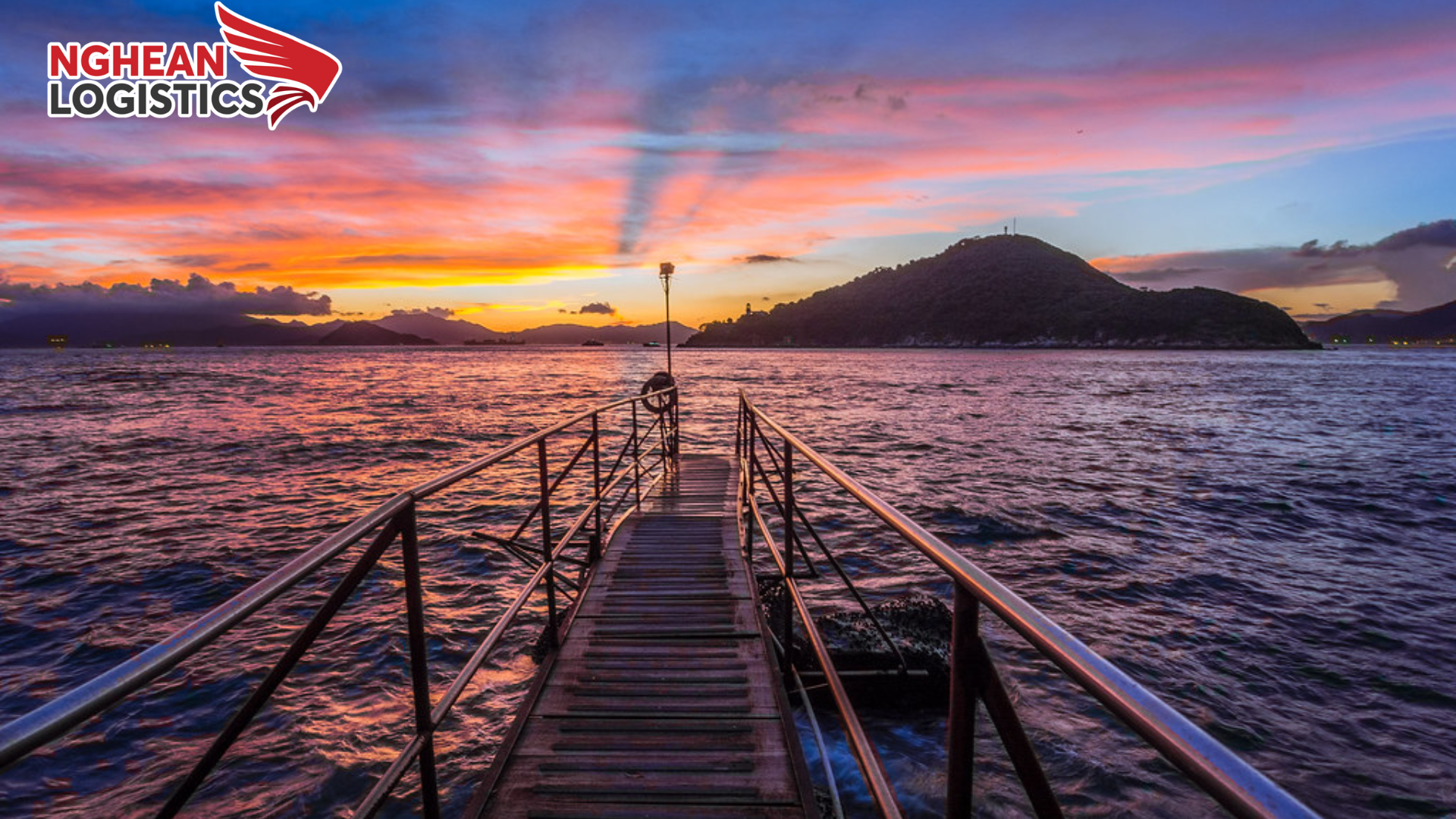 Sai Wan Swimming Shed – Cầu Gỗ Ngắm Hoàng Hôn
